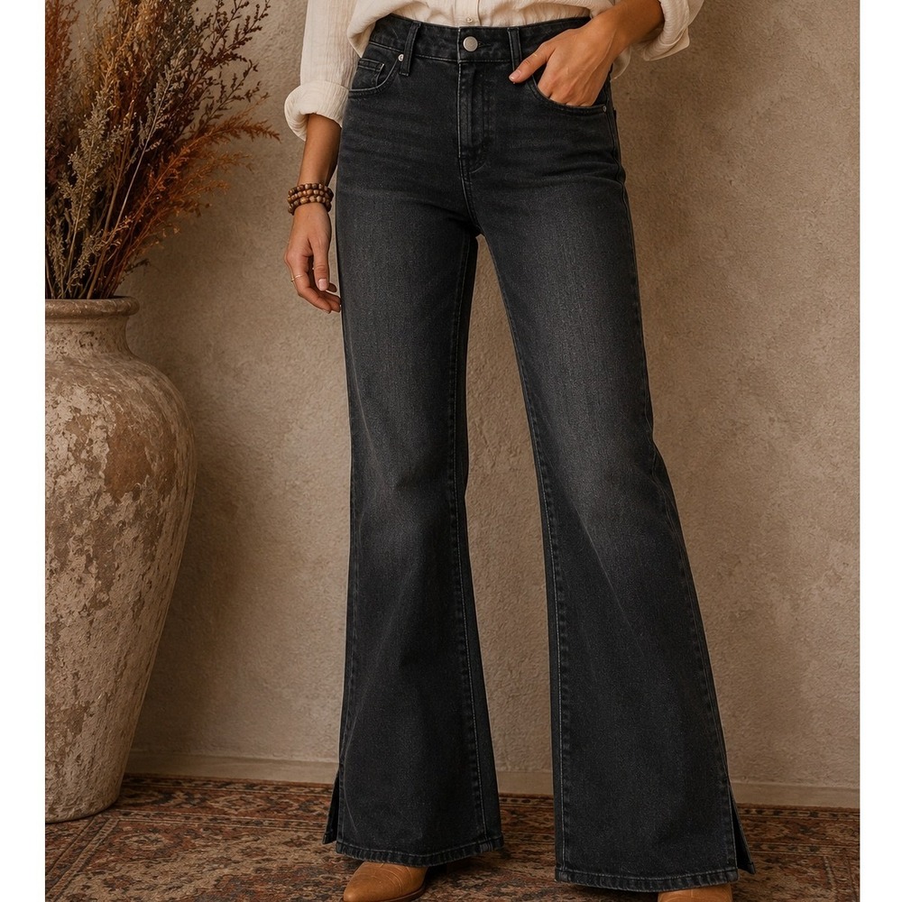 Time and Tru Women 4 Black Mid Rise Bootcut Jeans Faded Slit Hem